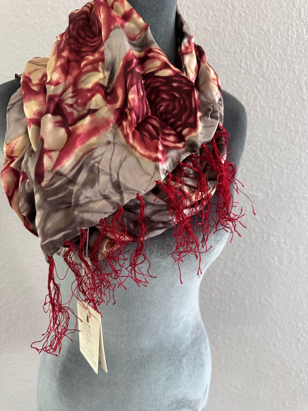 Romantic Mulberry Silk Floral Scarf Wrap Rose Print Fringe Shawl Lightweight NWT - Picture 6 of 14